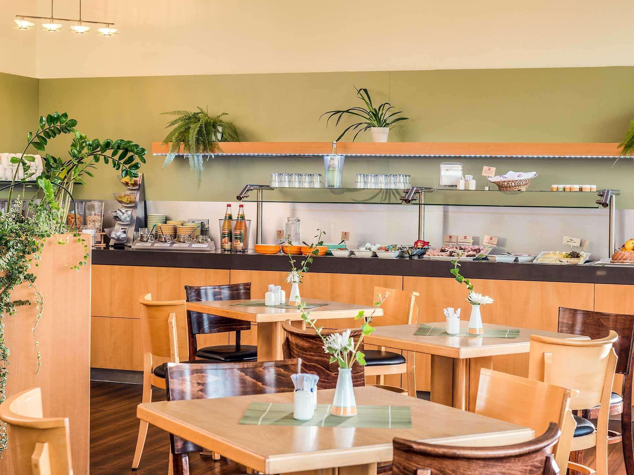 Ibis Hotel Eisenach Restoran fotoğraf
